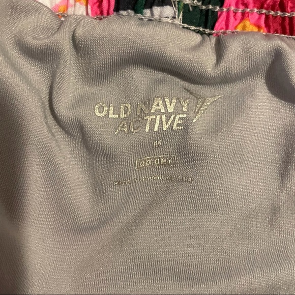 Old Navy Active Tropical Running Shorts - M - Picture 3 of 3